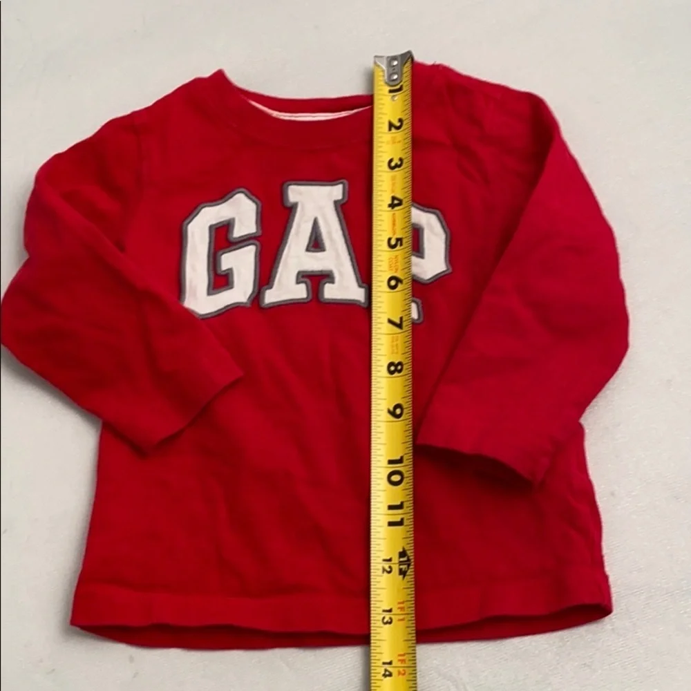 Gap red and white logo long sleeve crew neck t-shirt